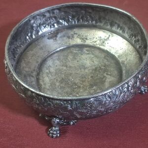 Antique Barbour Bros Quadruple Plate Ornate Floral Repousse Round Footed Bowl. 